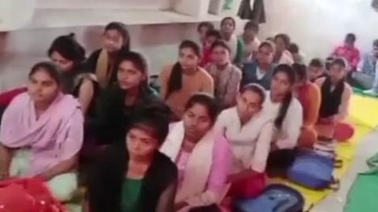 viral : एक ऐसा कोचिंग सेंटर जहां बच्चों को दिया जा रहा तालिबानी ज्ञान, देखें video ...