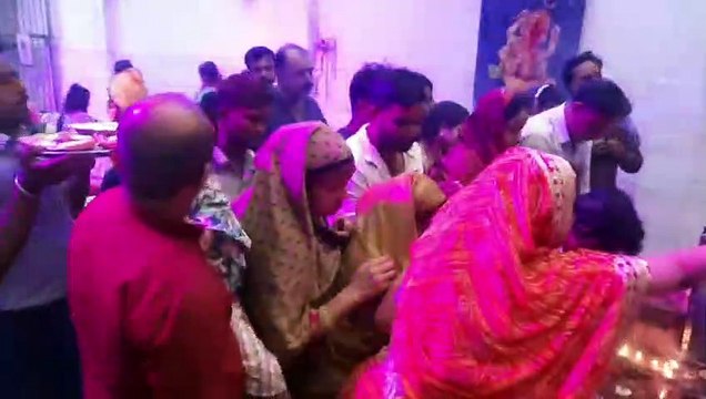 सजा महाकाली का दरबार, भक्तों का उमड़ा सैलाब, देखें वीडियो