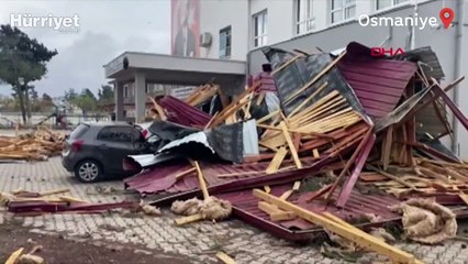 Osmaniye'de fırtına; okul çatısı uçtu