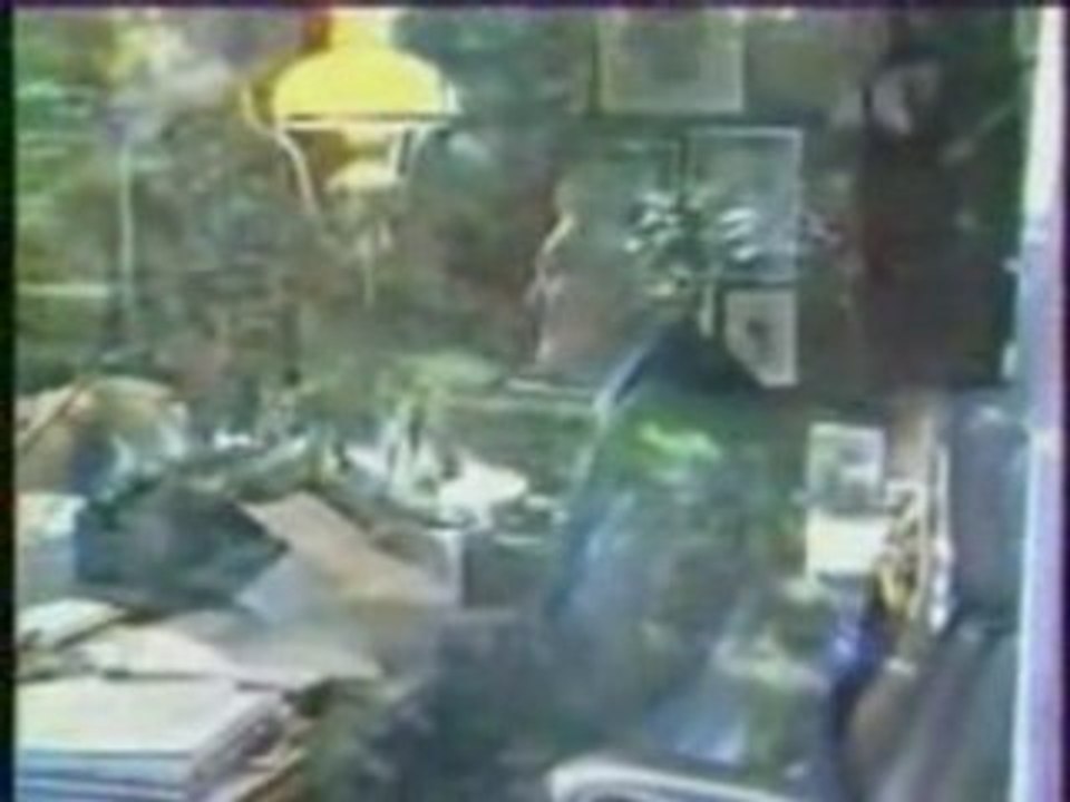 La mort en poussière_cut04.00.00