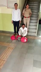 खाली जमीन देख ठग बोला यहां मिलेगा गढ़ा धन, और फिर...