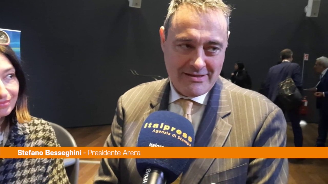 Besseghini "Verso un calo del 20% per la luce e del 10% per il gas"