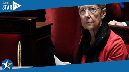 “La Première ministre de l’impasse” : Élisabeth Borne prise à partie, elle réplique