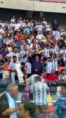 Chaqueño Palavecino presenció la última fiesta de los campeones del mundo en Santiago del Estero