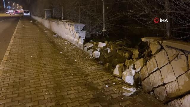 Direksiyon hakimiyetini kaybedip duvarı yıktı