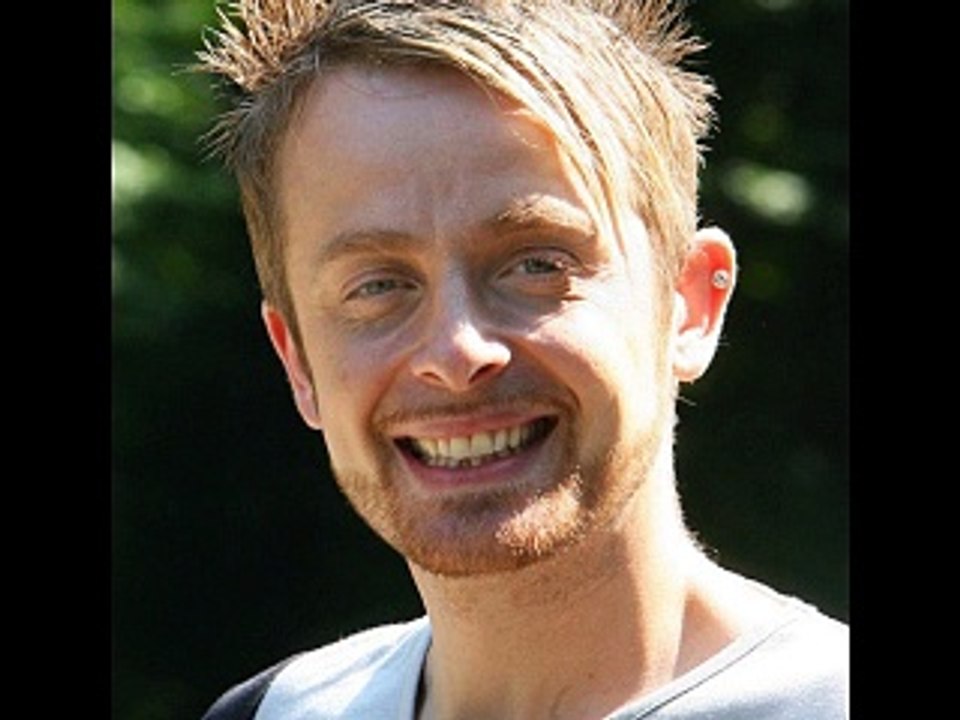 Ross Antony - Portrait