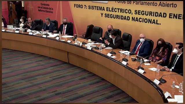 ¡VEAN! ¡QUADRI se puso muy gallito pero expertos de la CFE lo destrozaron!