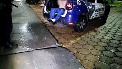 Homem é detido por violência doméstica no Floresta