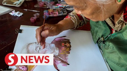 Vietnam artist in race to paint 'heroic mothers'