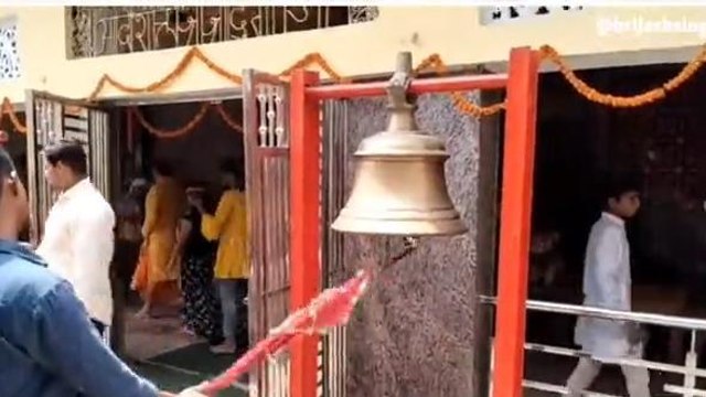 देवरिया: चैत्र नवरात्र के आखिरी दिन दुर्गा मंदिरों में उमड़ा आस्था का सैलाब