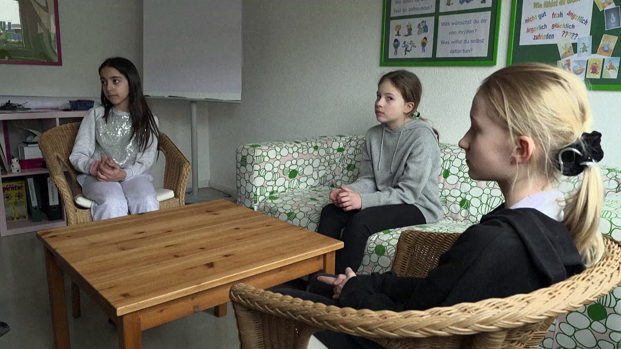 Alt hilft Jung: Senioren schlichten Streit an Schulen