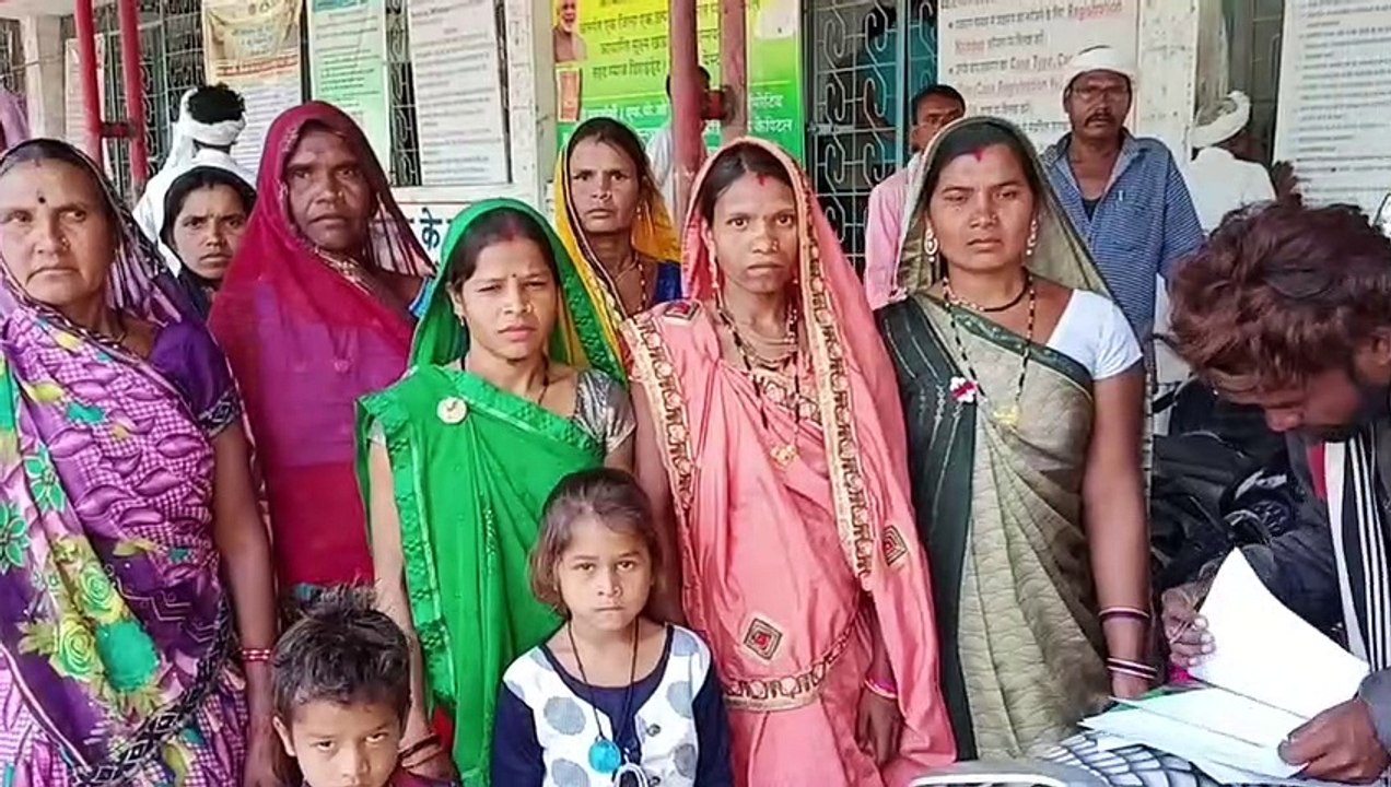 Video Story: Women cheated 14 lakhs for giving jobs in this company