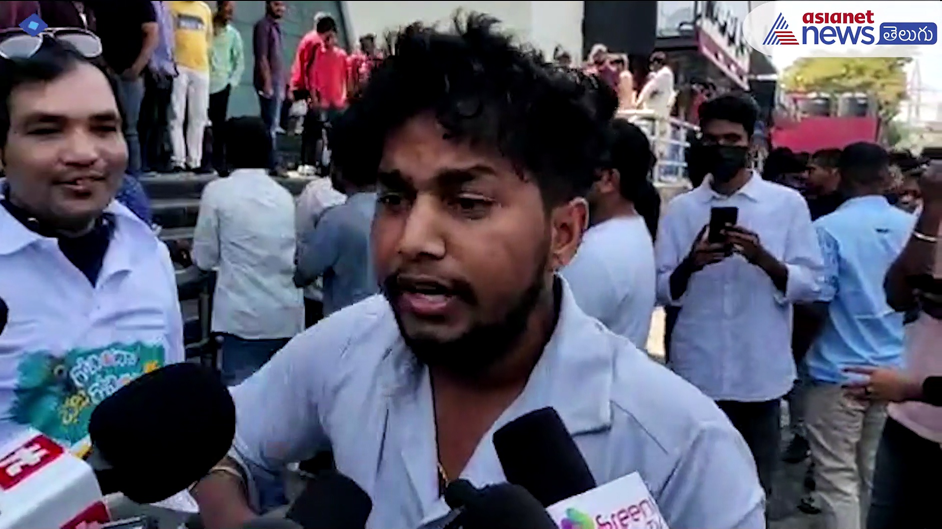 దసరా పబ్లిక్ టాక్ : శ్రీరామనవమి కి గుడికి పోకుండా సినిమాకి వచ్చినోళ్ల కళ్లు తెరిపించిండు నాని..!