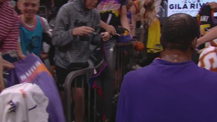 Durant makes home debut in Suns win