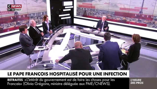 Pascal Praud est aux commandes de L'heure des pros , sur CNEWS