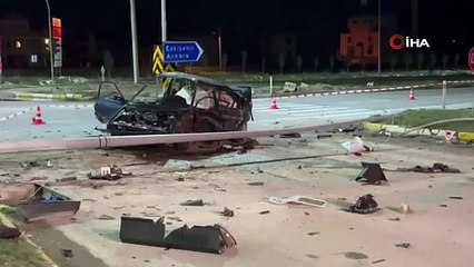 İki otomobilin karıştığı kazada 3 kişi yaralandı