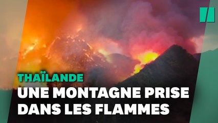 Cette montagne prise dans les flammes en Thaïlande a tout d’un volcan