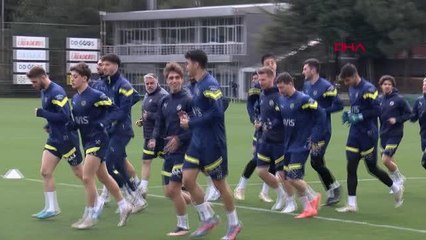 SPOR Fenerbahçe'de Valencia ve Emre Mor önce salonda, sonra sahada çalıştı