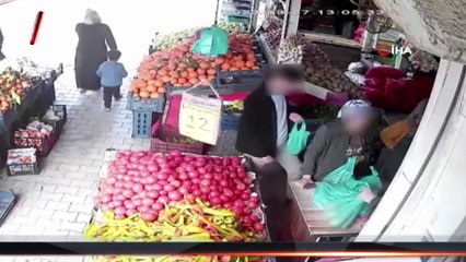 Gaziantep'te yankesicinin cep telefonunu çalma anı kamerada