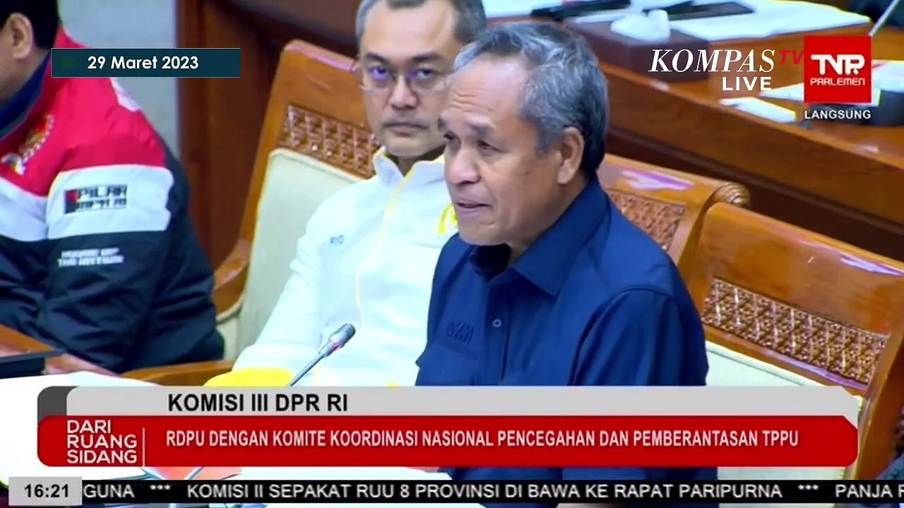 [Full] Senyum, Tawa, Acungan Jempol Mahfud MD Saat Dicecar Benny K Harman Soal Transaksi Janggal