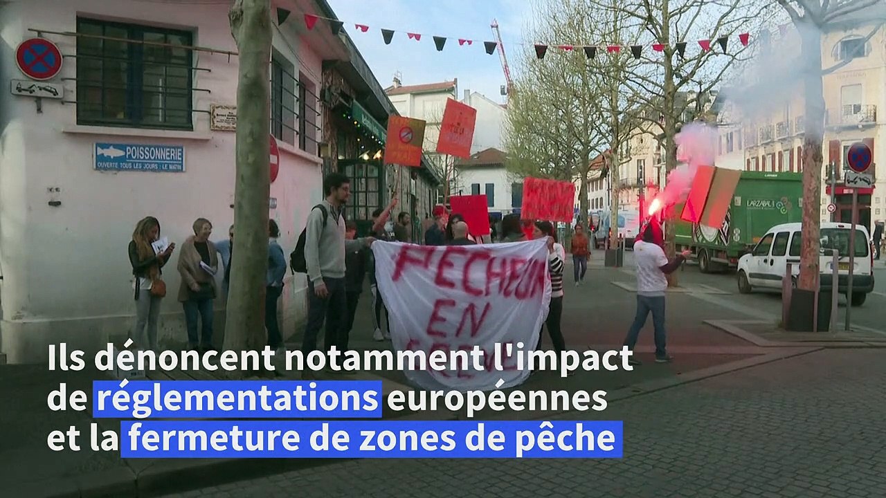 Des pêcheurs en colère manifestent à Saint-Jean-de-Luz