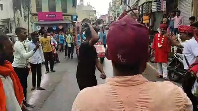 देखें Video: काली माता के जुलूस में दिखाए शानदार करतब