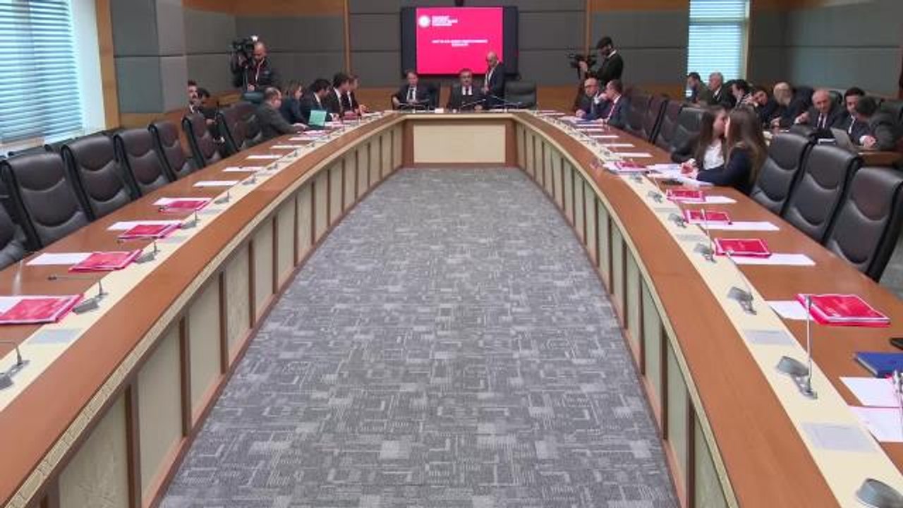 TBMM Deprem Araştırma Komisyonu'na Sunum Yapan Aile ve Sosyal Hizmetler Bakanlığı: 1118 Kayıp Çocuk Bildirimi Yapıldı.