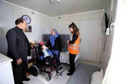 Gaziantep'te engelli depremzedelere medikal malzeme dağıtılıyor