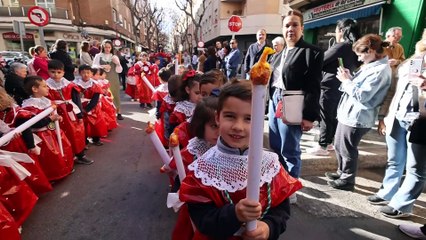 Procesión de los niños del colegio San Kosé
