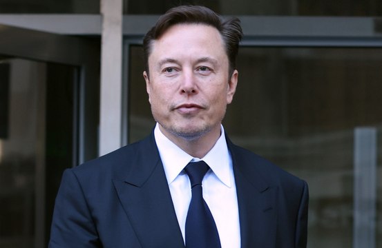 Elon Musk calls for a pause in artificial intelligence training: 'Profound risks to society'