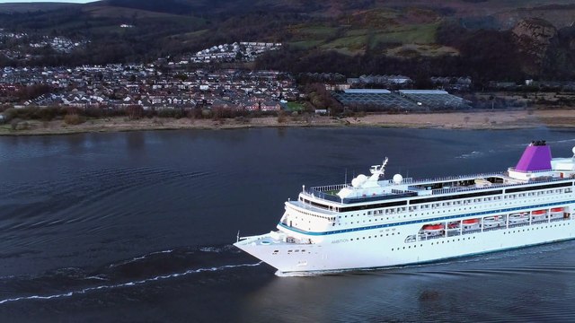 MS Ambition departs Glasgow as Ukrainian refugees rehomed