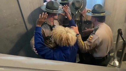 Students swarm Tennessee State Capitol in gun satefy protest after Nashville shooting