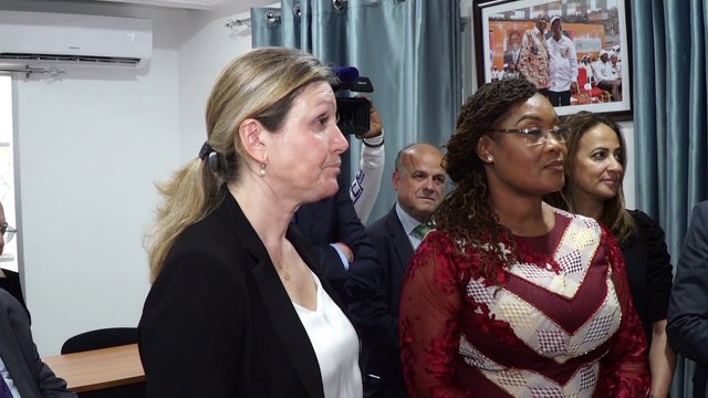 La présidente de l'Assemblée nationale française institut de formation politique AGC