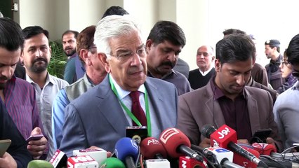Khawaja Asif Federal Minister media talk in Supreme Court | 30-03-23