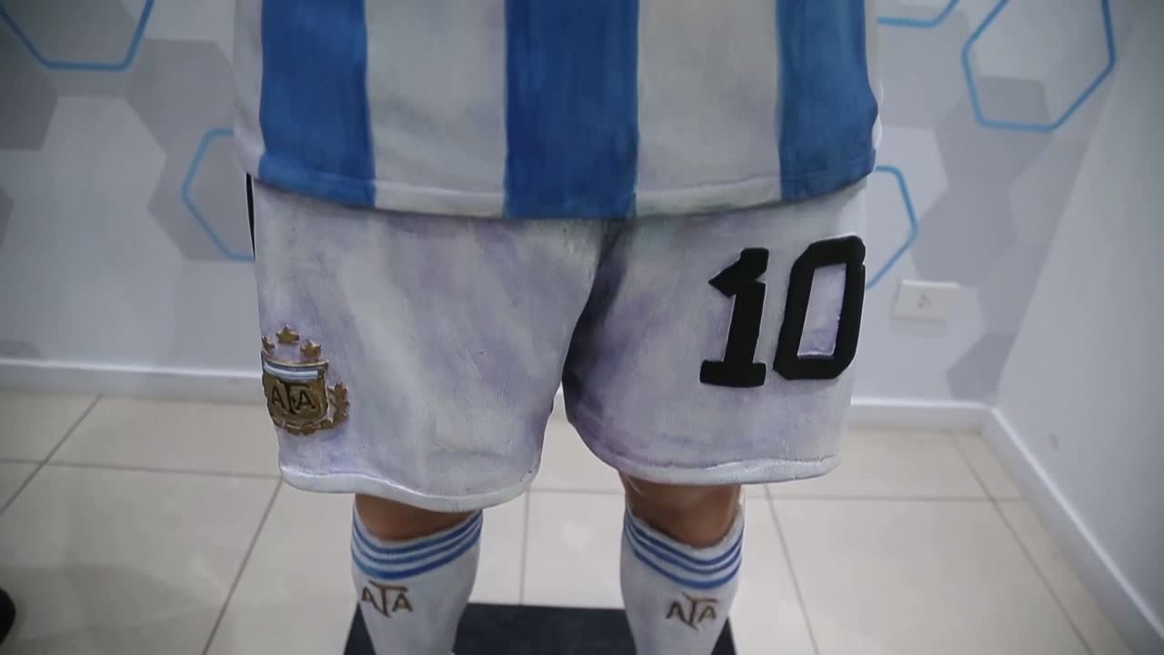 CONMEBOL unveils Messi statue