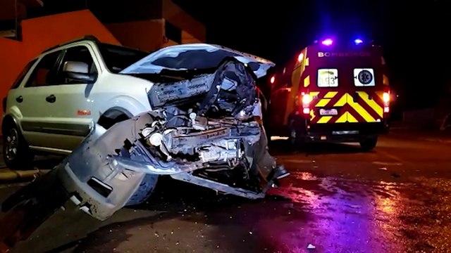 Forte colisão deixa casal ferido no bairro Pioneiros Catarinenses