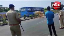 चुनाव आयोग के फ्लाइंग स्क्वाड ने  कर्नाटक के सीएम की कार को रोककर ली तलाशी, देखें वीडियो