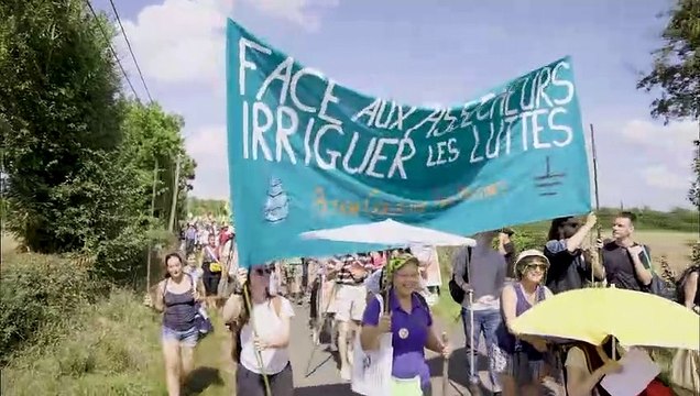 De l'eau jaillit le feu Bande-annonce VF