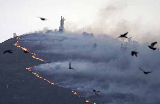 Las imágenes de los incendios forestales intencionados en Asturias