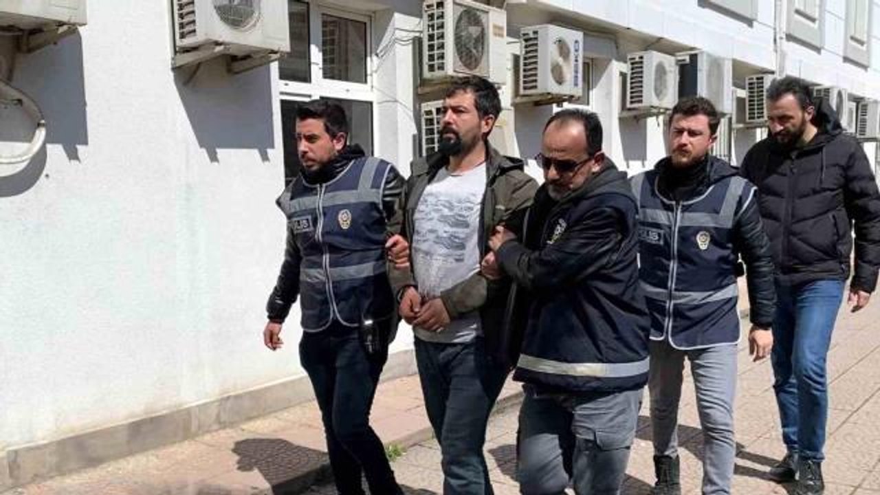Tartıştığı baba ve oğlunu öldüren zanlı adliyede