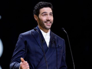 Leila Bekhti : depuis les César, son amoureux Tahar Rahim a changé de tête, le beau gosse du cinéma s’affiche crâne rasé dans "Quotidien" !