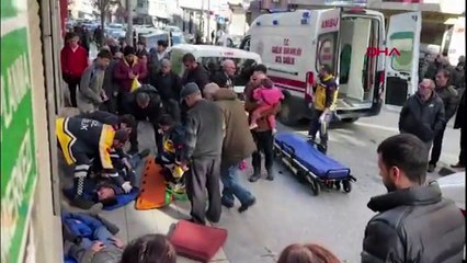 Klima tamir eden iki teknisyen bebekli kadının üstüne düştü