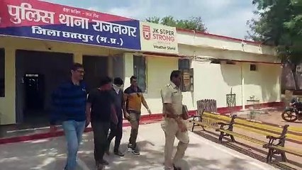 मुंबई पुलिस की गिरफ्त में रहीस खान व रोहित सोनी