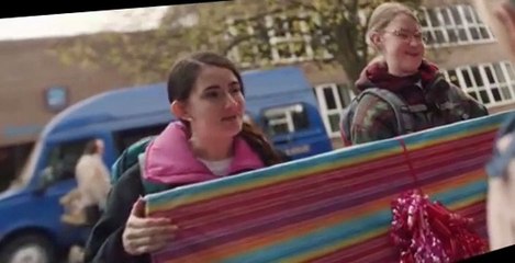 Derry Girls S02 E01