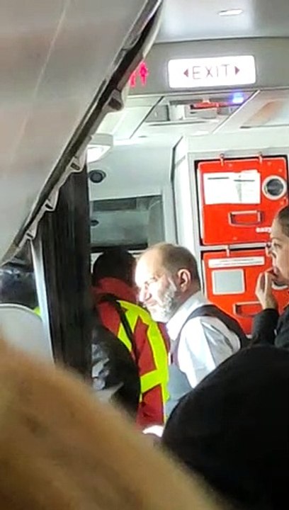 Un avion Easyjet Nice-Paris a atterri en urgence à Lyon (3)