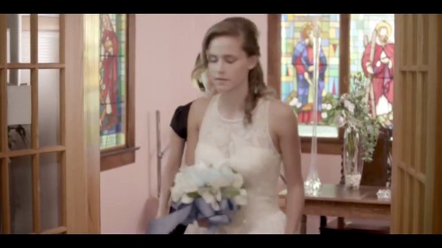 Mariée ou presque Bande-annonce (EN)