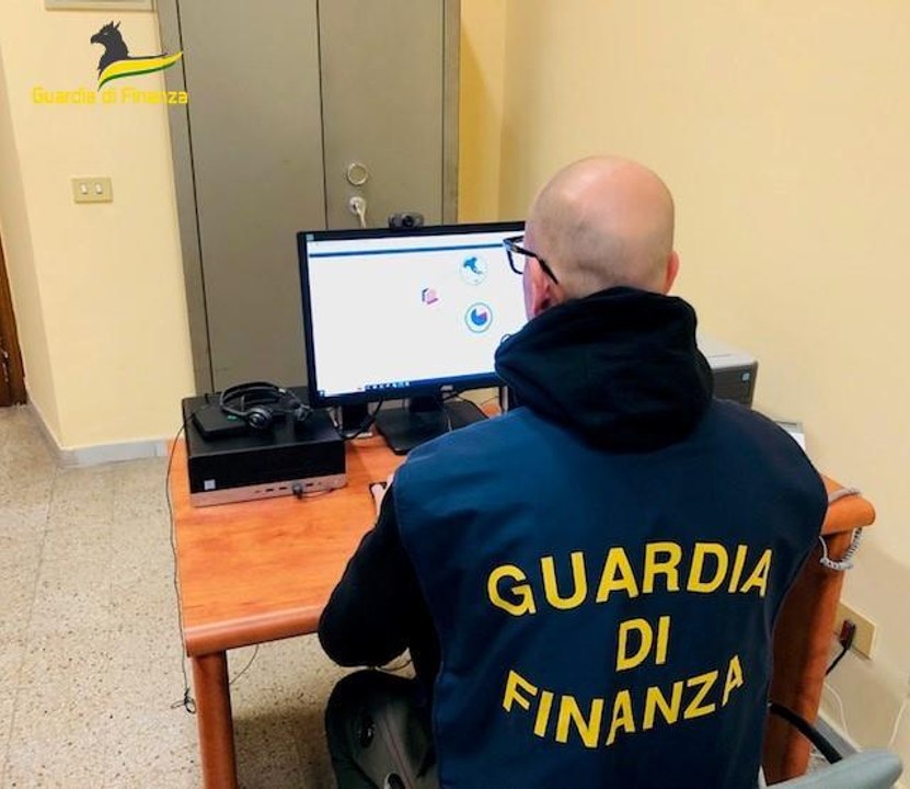 A Santa Marinella scoperto stabilimento balneare con 21 lavoratori "in nero".