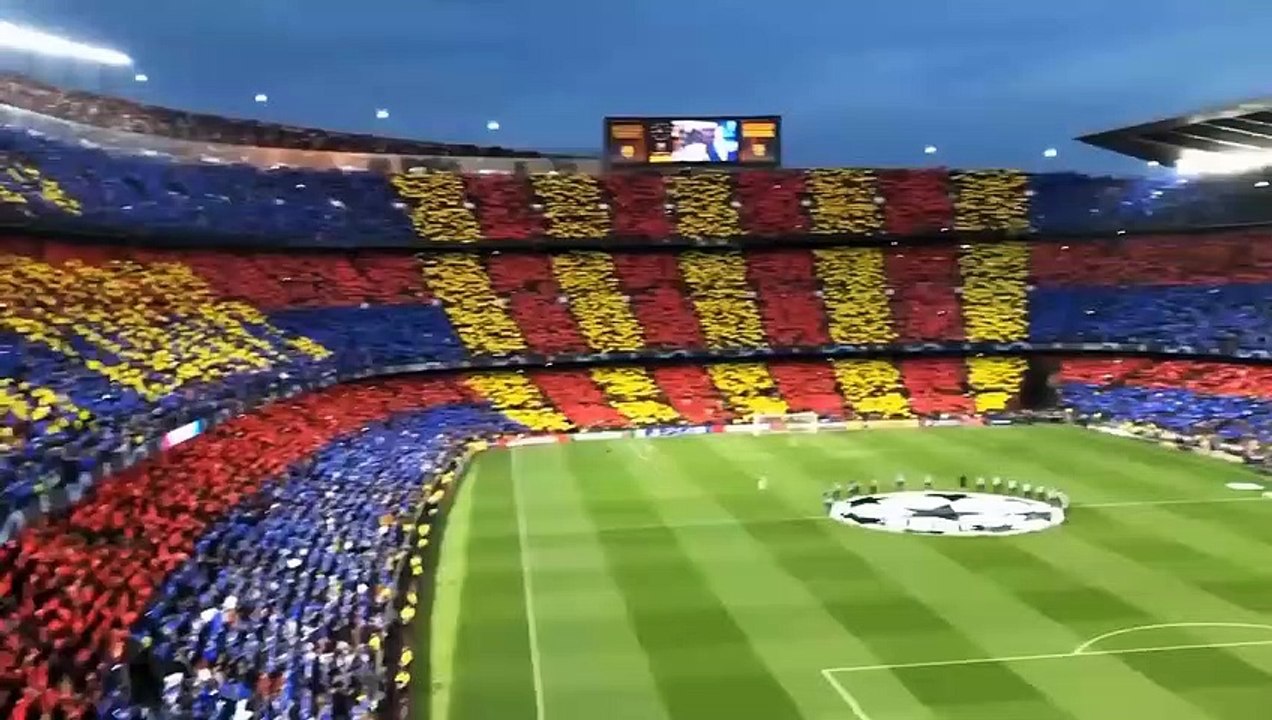 Neymar plays poker