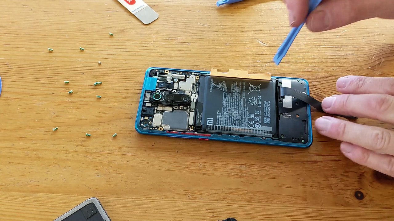 Changement de batterie BP41 pour MI 9T