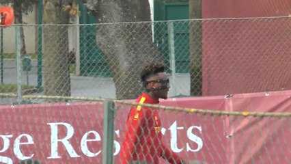 Roma, ecco Abraham con la maschera protettiva